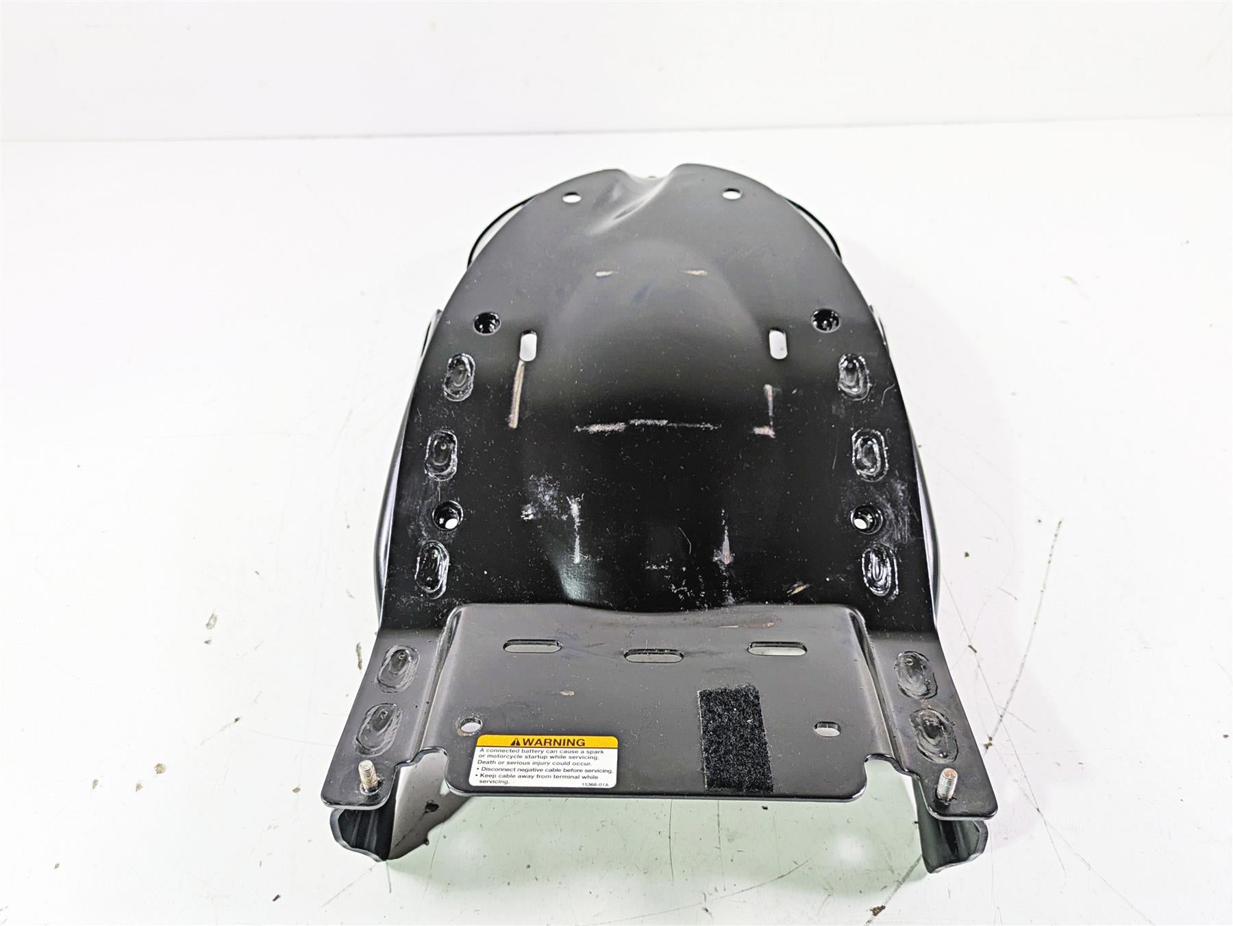 2012 Harley VRSCF Muscle V Rod Rear Inner Fender & Mounts 48527-09 {{ shop.shopifyCountryName }} - Mototech271