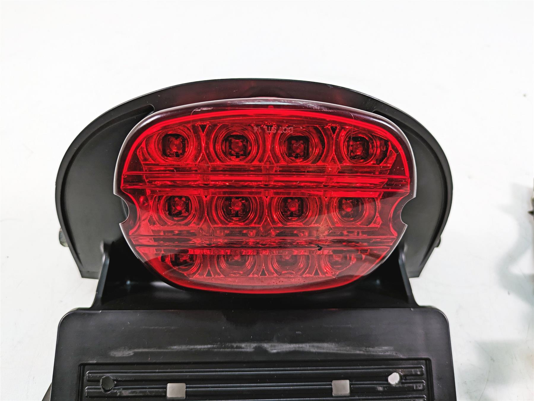 2006 Harley Softail FXSTSI Springer Led Taillight & License Plate Mount 59995-06 {{ shop.shopifyCountryName }} - Mototech271