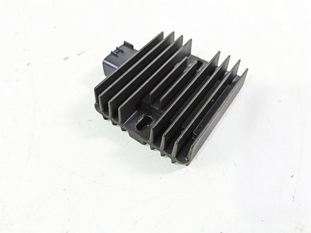 2004 Yamaha XVZ1300 Royal Star Rectifier Voltage Regulator 4XY-81960-00-00 SH678-11 {{ shop.shopifyCountryName }} - Mototech271