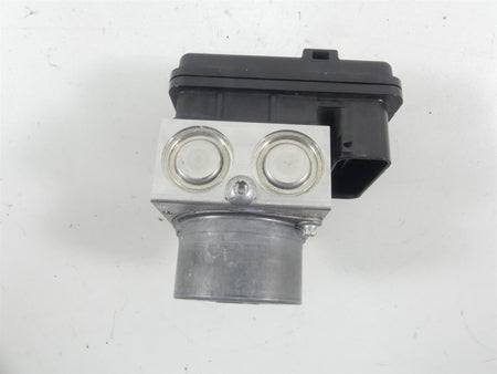 2021 Harley Softail FLSB Sport Glide Abs Brake Pump Pressure Module 41100044C {{ shop.shopifyCountryName }} - Mototech271