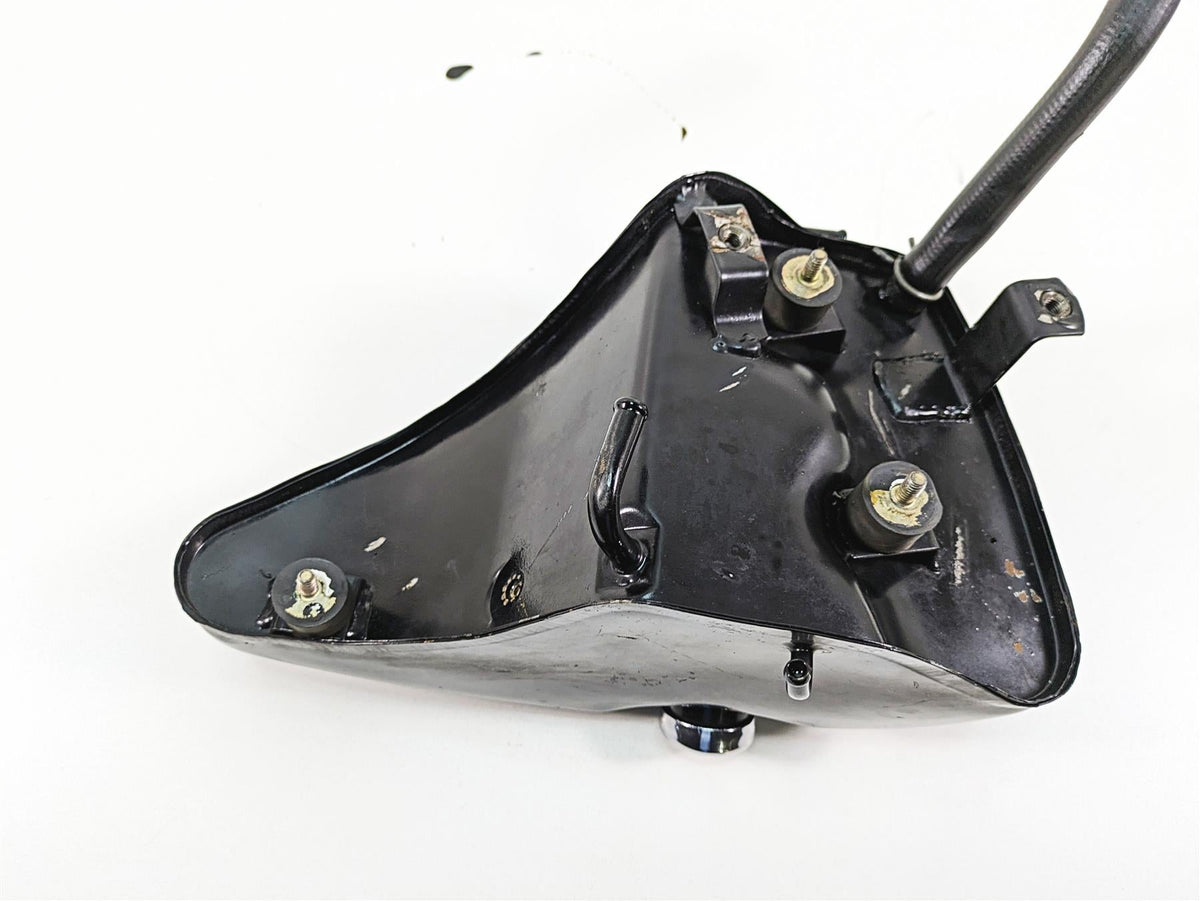 1986 Harley Sportster XLH 883 Oil Tank Reservoir & Dipstick Set 62475-83 {{ shop.shopifyCountryName }} - Mototech271