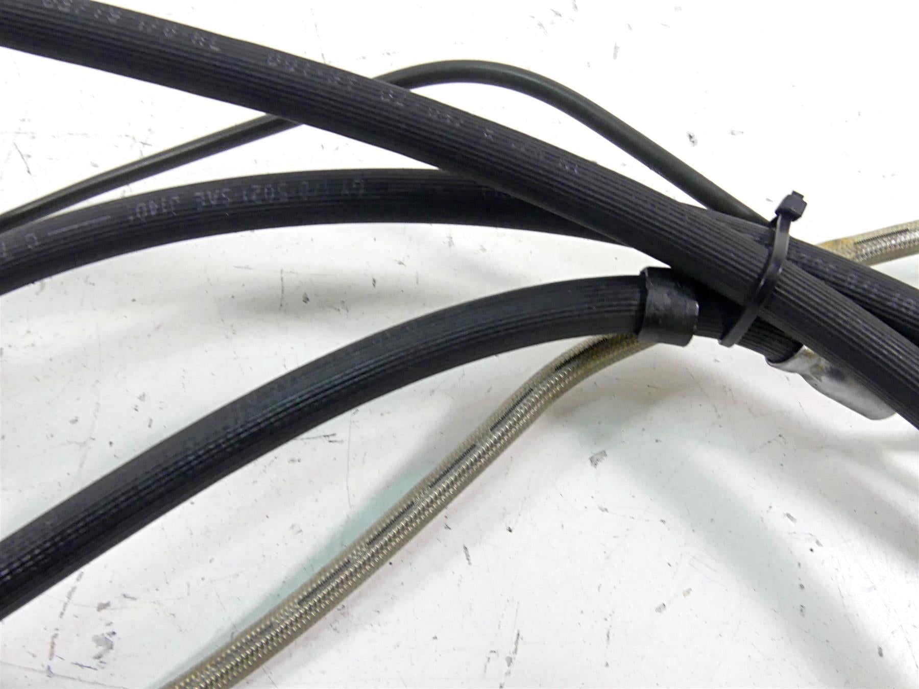 1979 Harley Sportster XLS1000 Roadster Front Rear Brake Line Hose Set 45123-77 {{ shop.shopifyCountryName }} - Mototech271