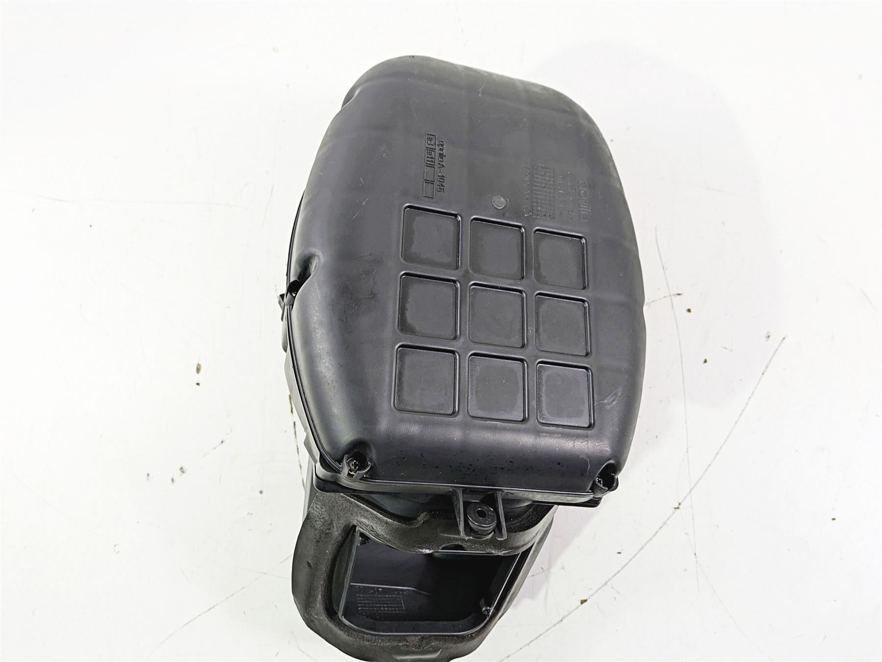 2008 Aprilia RSVR 1000 Factory Air Box Cleaner Filter AP8158111 AP8158112 {{ shop.shopifyCountryName }} - Mototech271