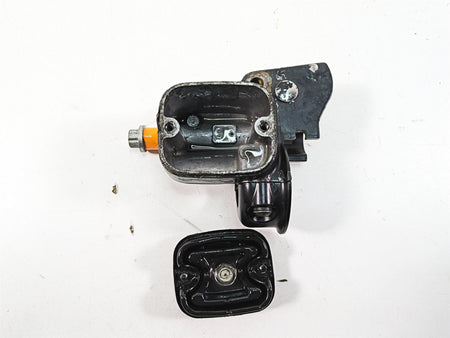2009 Harley Softail FLSTSB Cross Bones Front Master Cylinder 9/16 45019-08C {{ shop.shopifyCountryName }} - Mototech271