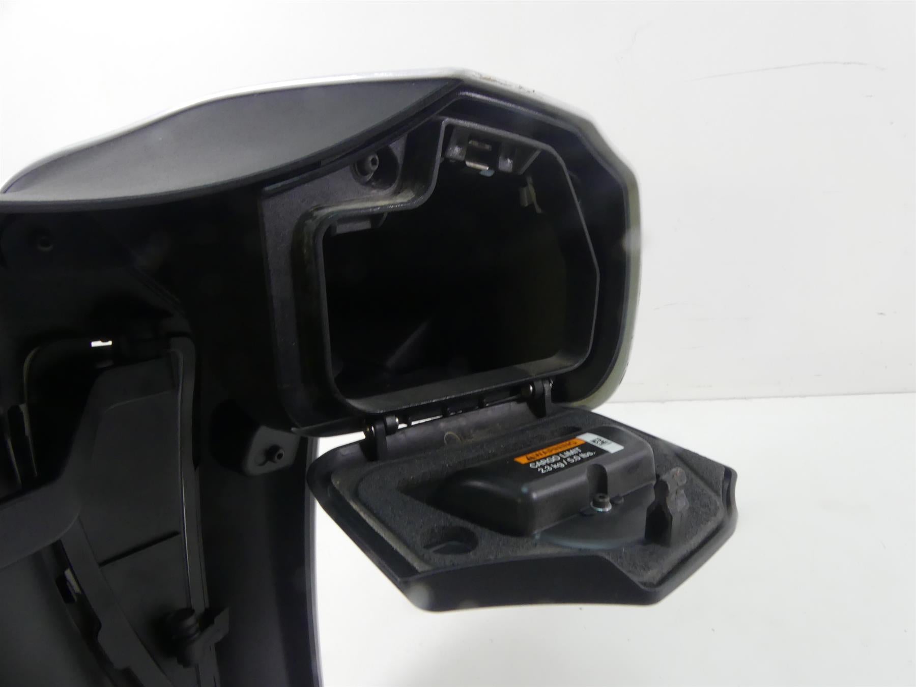 2020 Indian Roadmaster Front Right Leg Fairing Cover Cowl 5354621 5454623 {{ shop.shopifyCountryName }} - Mototech271