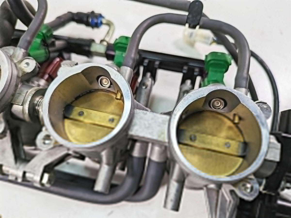 2009 Suzuki GSXR750 K9 Mikuni Throttle Body Bodies 13406-38H00 13406-38H01 {{ shop.shopifyCountryName }} - Mototech271