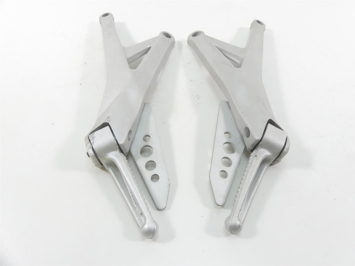 2005 Ducati Multistrada 1000S Rear Passenger Foot Peg Footpeg Set 82410801A {{ shop.shopifyCountryName }} - Mototech271