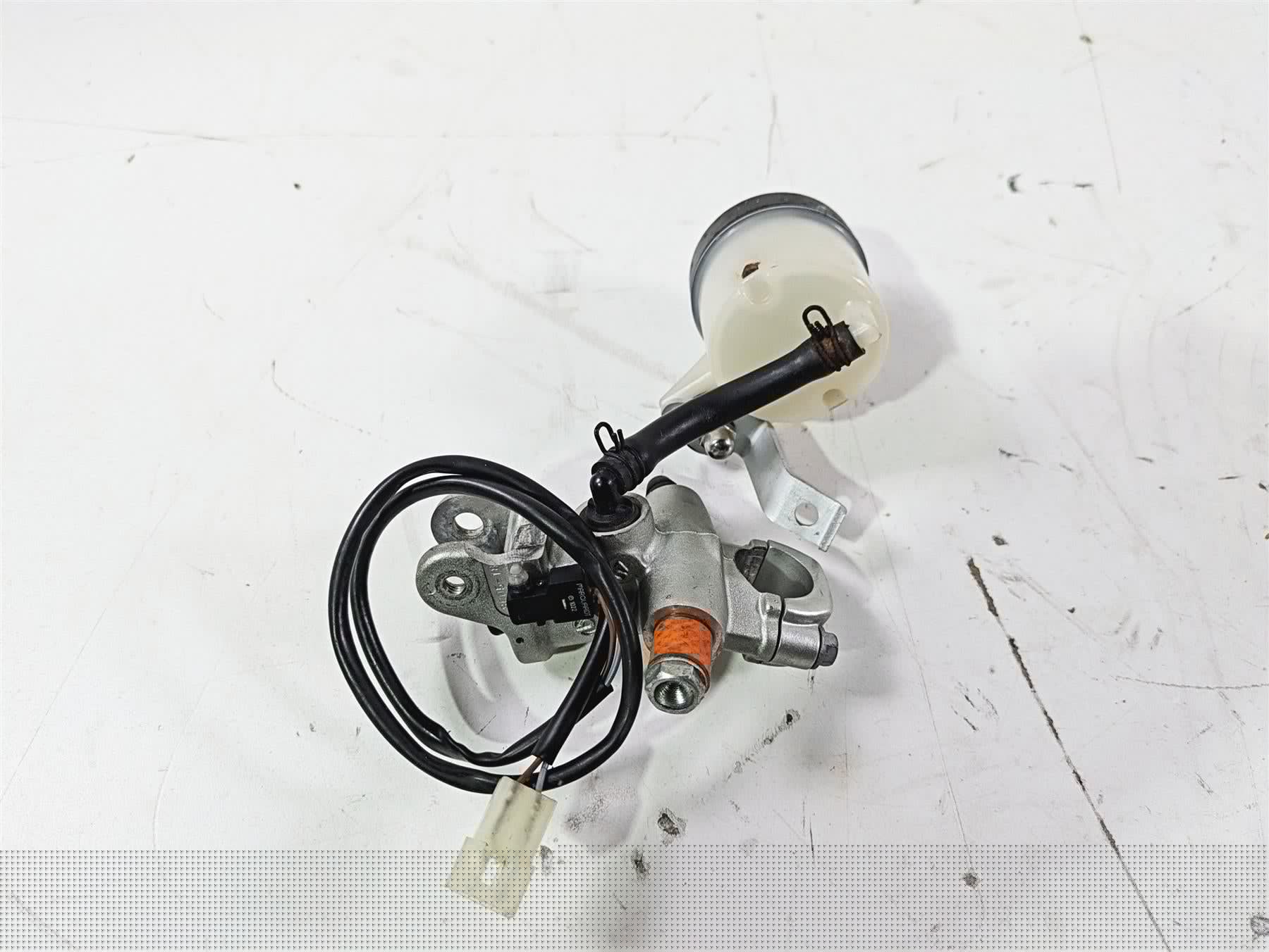 2008 Aprilia RSVR 1000 Factory Brembo Front Radial Brake Master Cylinder AP8133663 {{ shop.shopifyCountryName }} - Mototech271
