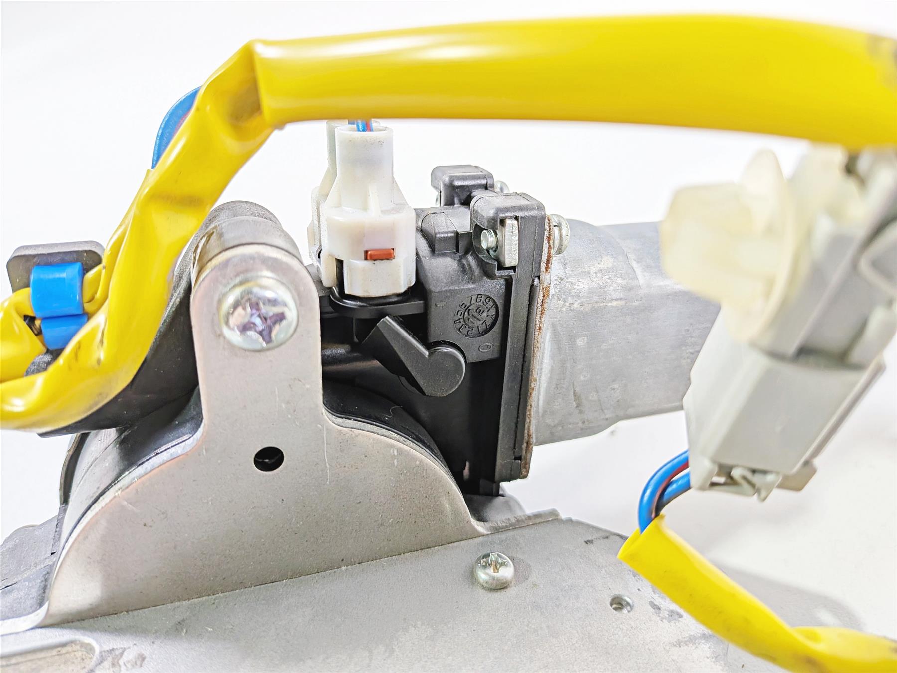2013 Victory Vision Tour Windshield Adjuster Tilt Motor 4011815 {{ shop.shopifyCountryName }} - Mototech271