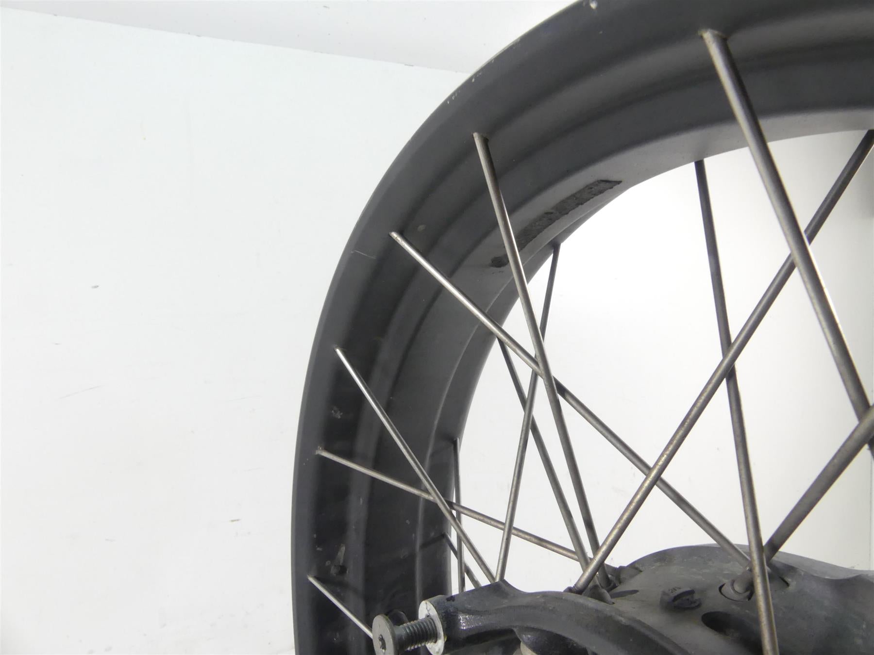 2019 BMW R1250GS K50 Front Wheel Rim 19x3 Spoke 36318528530 {{ shop.shopifyCountryName }} - Mototech271