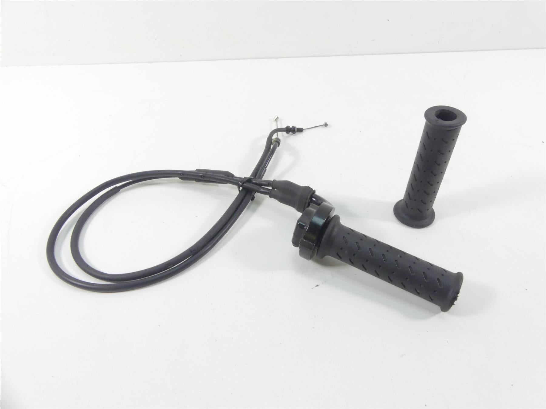 2013 Triumph Street Triple 675R Right Hand Throttle Gas Control T2040252 {{ shop.shopifyCountryName }} - Mototech271
