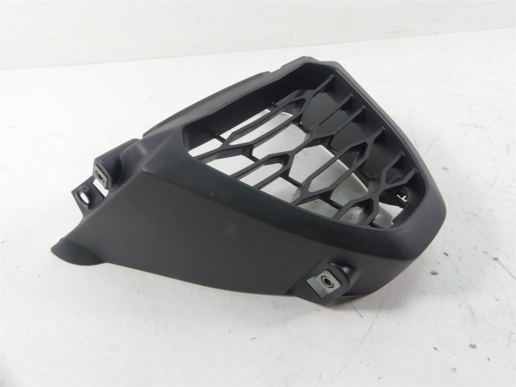 2021 Aprilia RS 660 Lower Bug Spoiler Cover Grill Guard Plastic 2B006625 {{ shop.shopifyCountryName }} - Mototech271