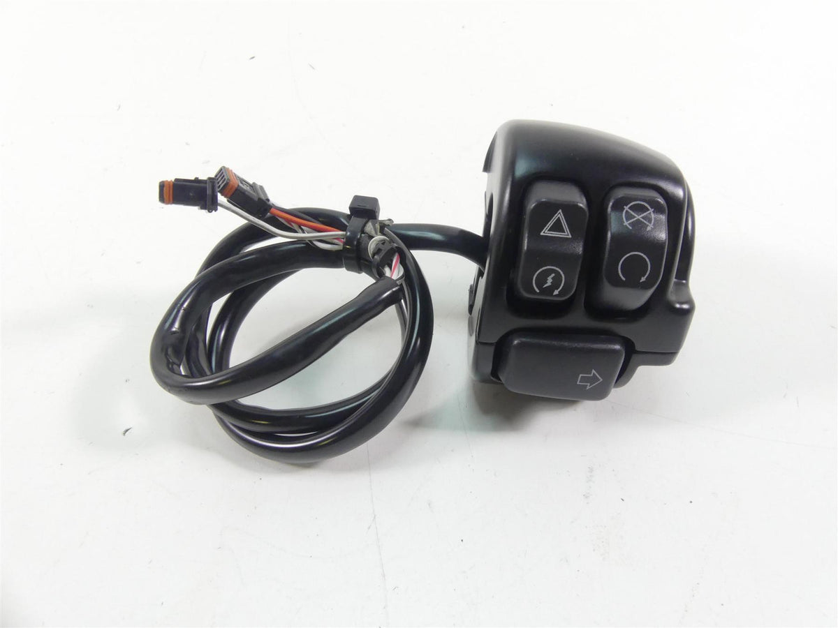 2018 Harley Softail FXFB Fat Bob Right Hand Start Stop Control Switch 71500462 {{ shop.shopifyCountryName }} - Mototech271