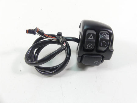 2018 Harley Softail FXFB Fat Bob Right Hand Start Stop Control Switch 71500462 {{ shop.shopifyCountryName }} - Mototech271