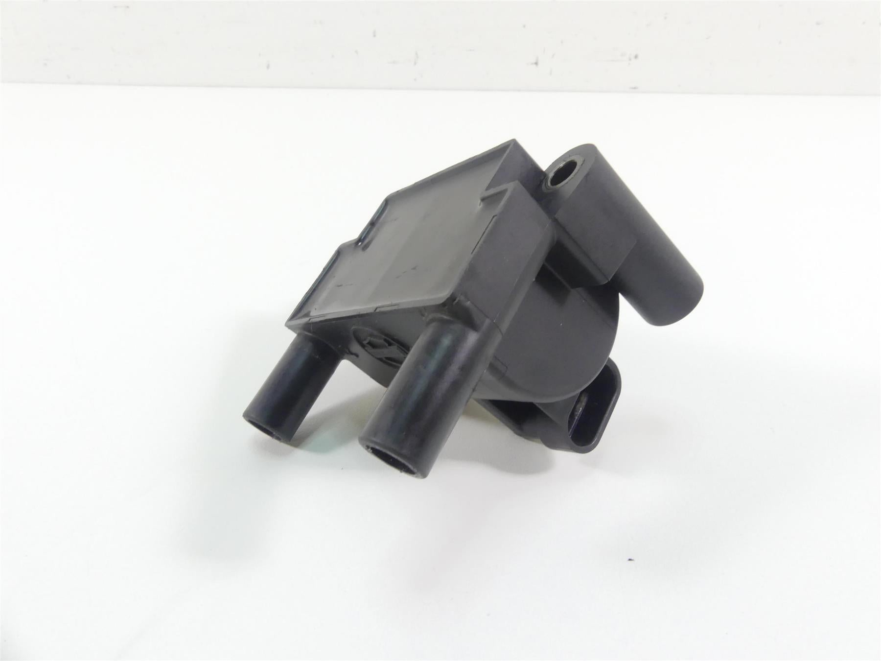 2008 Harley Softail FLSTSB Cross Bones Delphi Ignition Coil & Cover 31696-07A {{ shop.shopifyCountryName }} - Mototech271