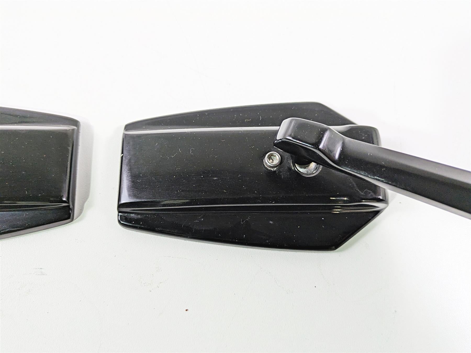 2019 Harley Softail FXDR 114 Dominion Black Rear View Mirror Set 56000136 {{ shop.shopifyCountryName }} - Mototech271