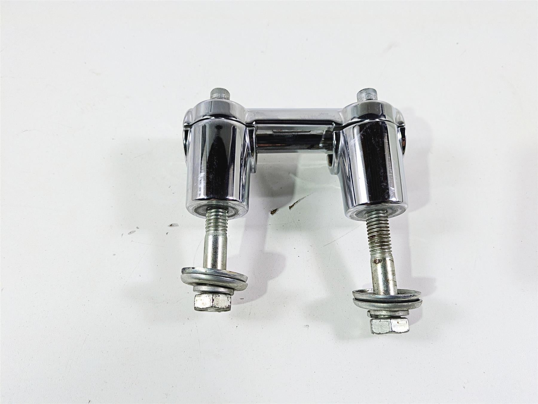 2014 Harley FLS Softail Slim Handlebar Riser Clamp Set 55984-07 56998-09 {{ shop.shopifyCountryName }} - Mototech271