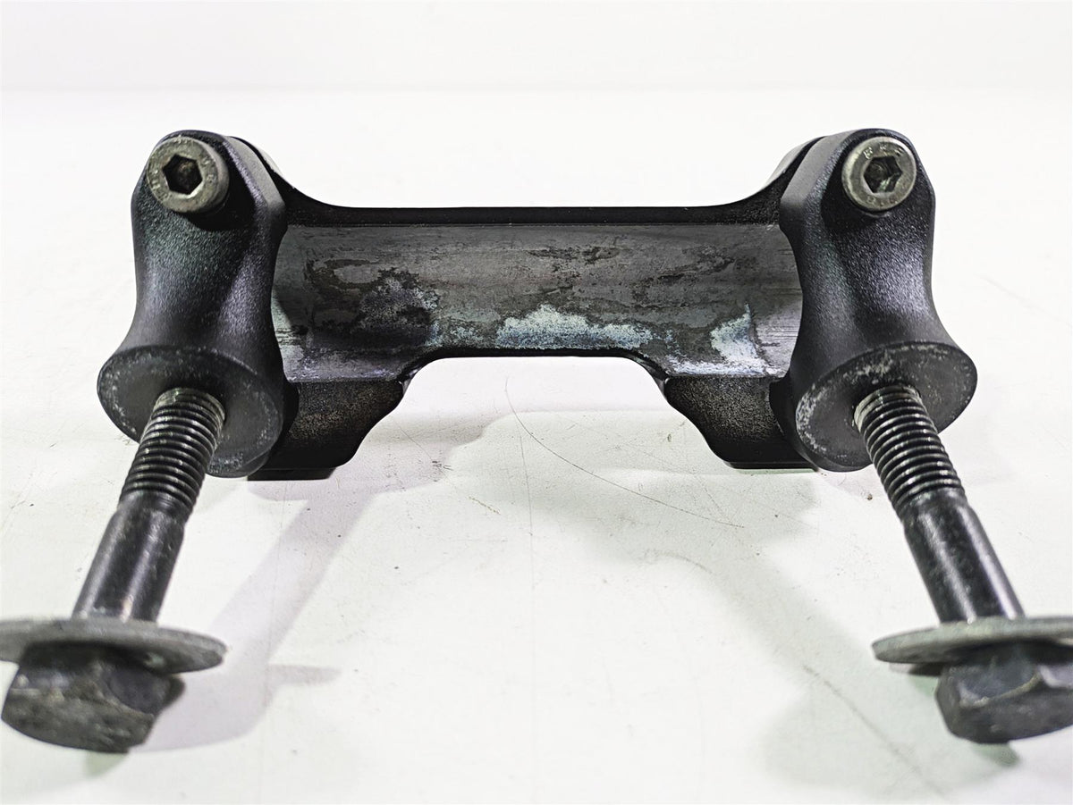 2018 Indian Chieftain Limited Handlebar Riser Holder Set 5139656 {{ shop.shopifyCountryName }} - Mototech271