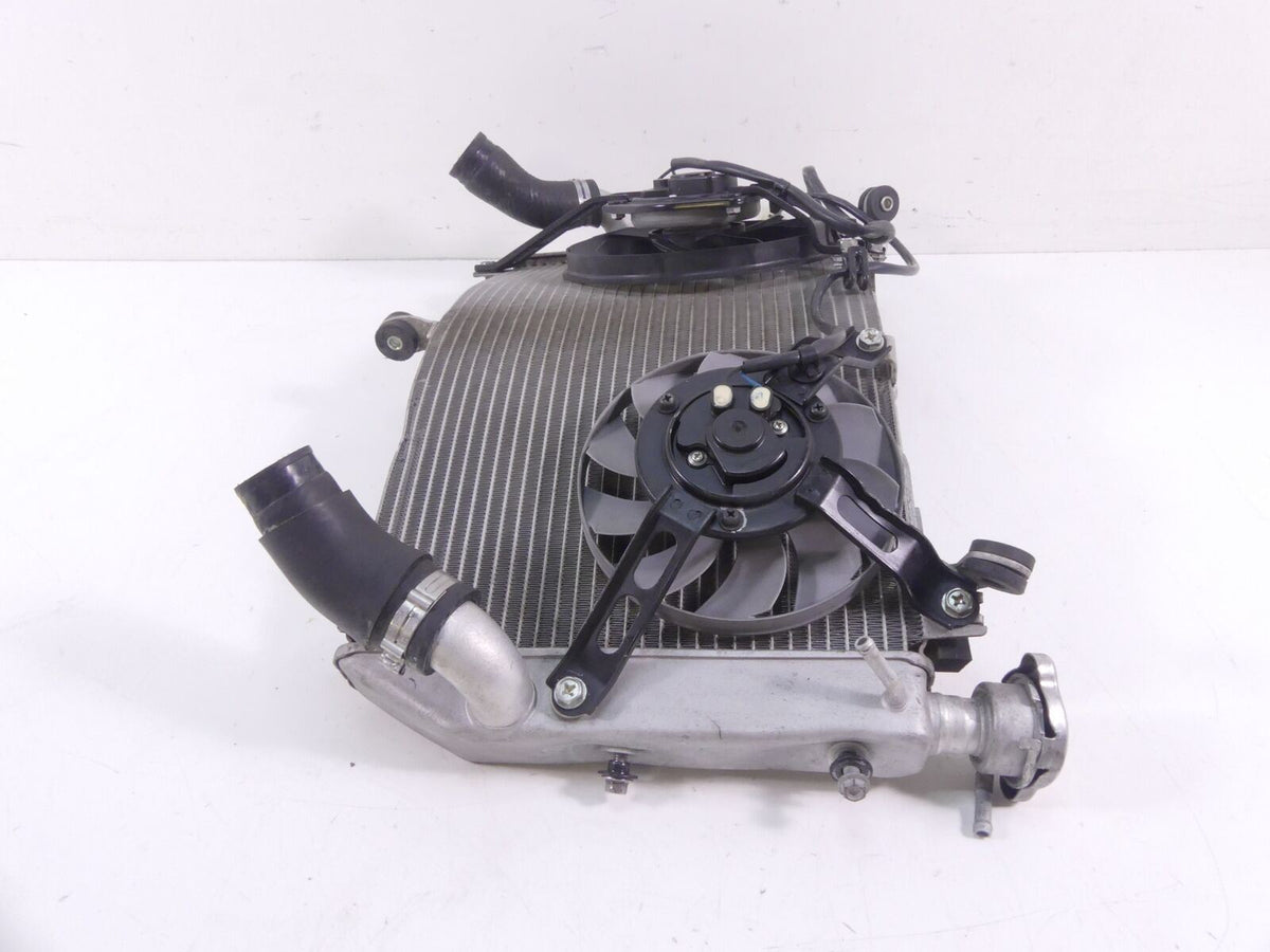 2015 Yamaha YZF-R1M Radiator Cooler Fan & Hoses Set - Read 2CR-12461-00-00 {{ shop.shopifyCountryName }} - Mototech271