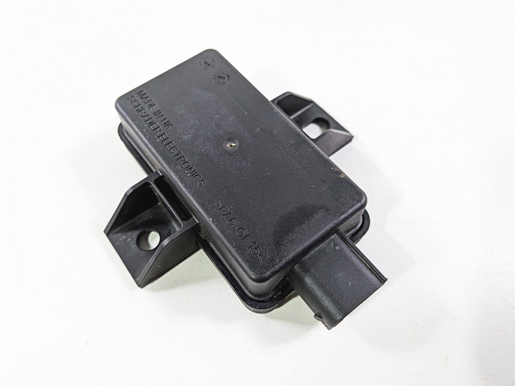 2015 BMW R1200GS K50 Rdc Sensor & Tire Sensors 36318532731 65758546222 {{ shop.shopifyCountryName }} - Mototech271