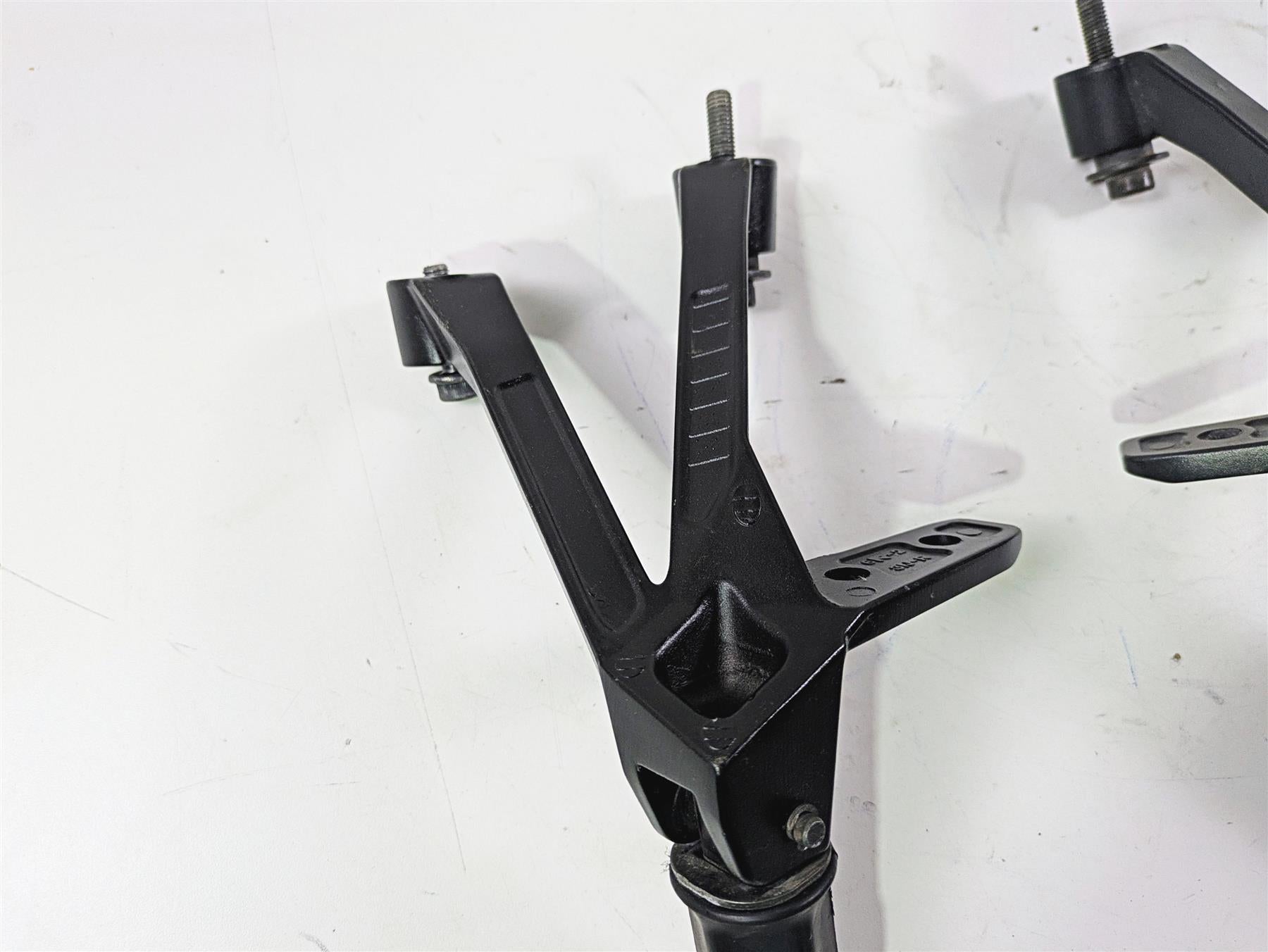 2020 Suzuki V-Strom 1050 XT Rear Passenger Footpeg Rest Set 43811-31J00-YAP {{ shop.shopifyCountryName }} - Mototech271