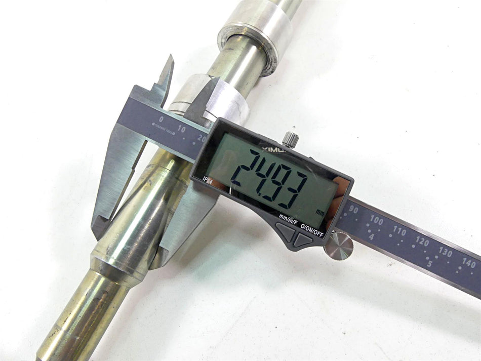 2010 Harley FXDF Dyna Fat Bob Front 25mm Axle Wheel Spindle 41547-07A {{ shop.shopifyCountryName }} - Mototech271