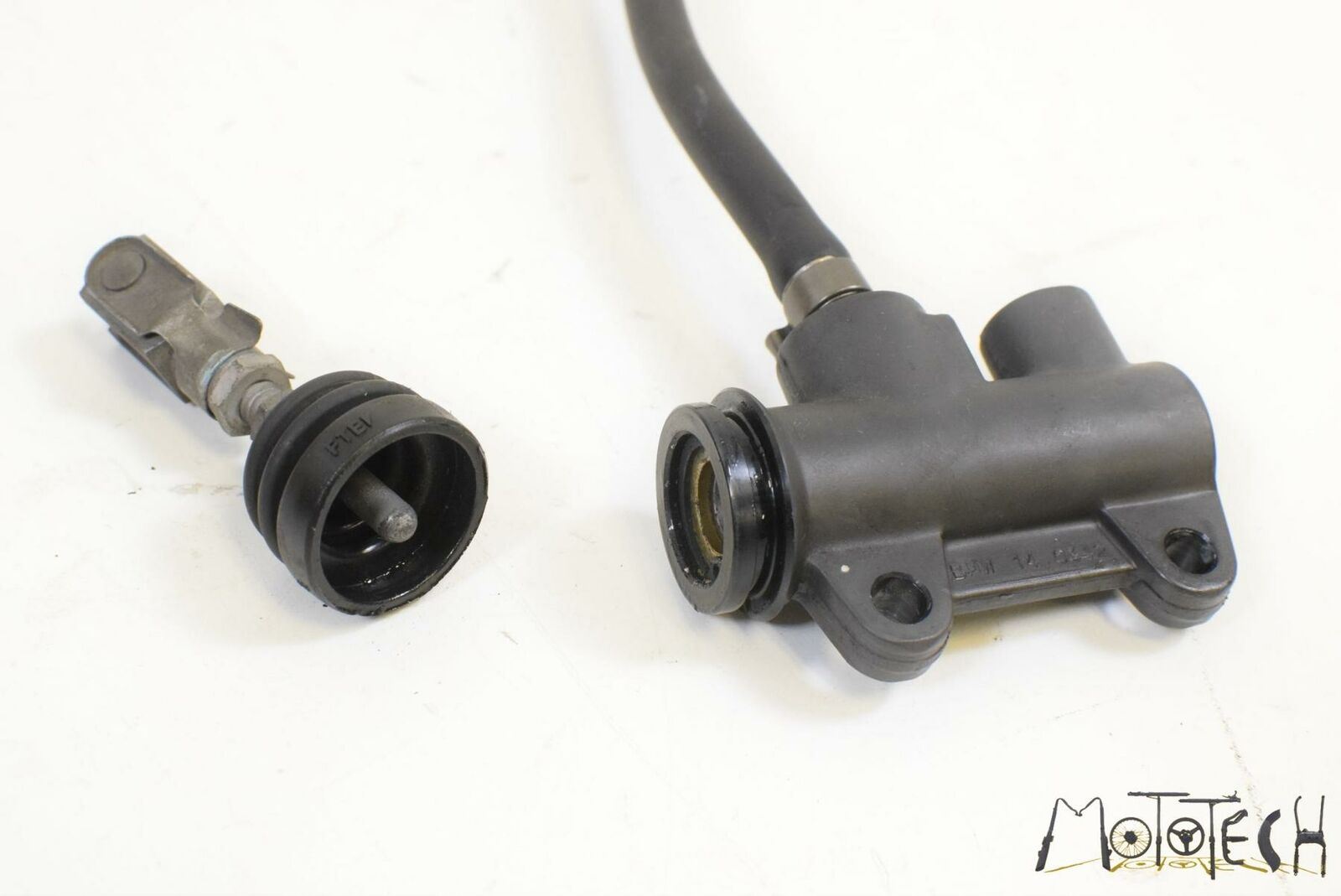 04 BMW R1150RS R1150 RS R22 Rear 14.29mm ABS Brake Master Cylinder 46717664352 {{ shop.shopifyCountryName }} - Mototech271