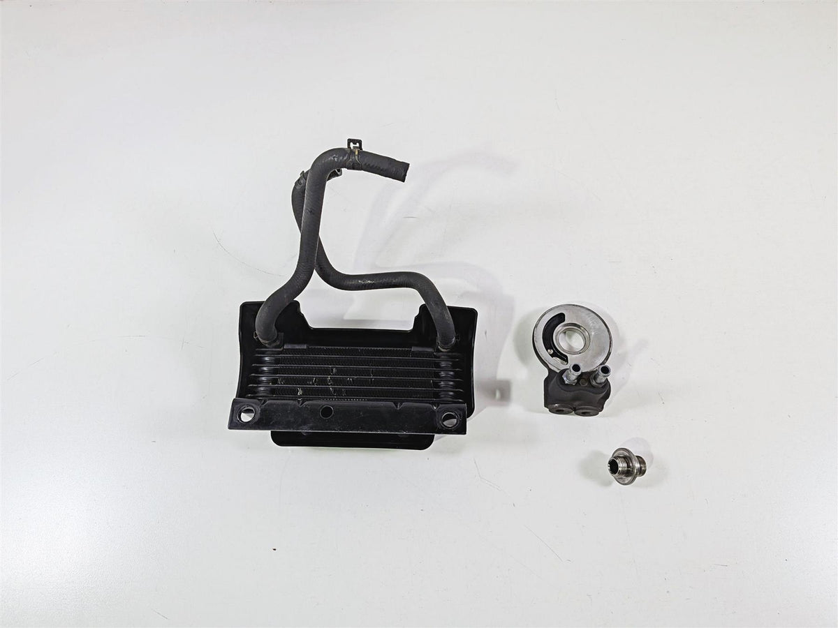 2016 Harley Touring FLHX Street Glide Oil Cooler + Cover & Flange Set 63083-11A {{ shop.shopifyCountryName }} - Mototech271