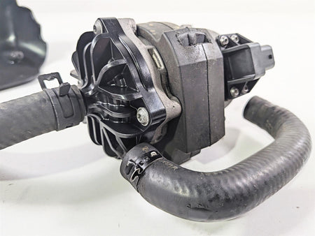 2020 Harley Touring FLTRK Road Glide Water Pump + Holder & Cover 26600048B {{ shop.shopifyCountryName }} - Mototech271