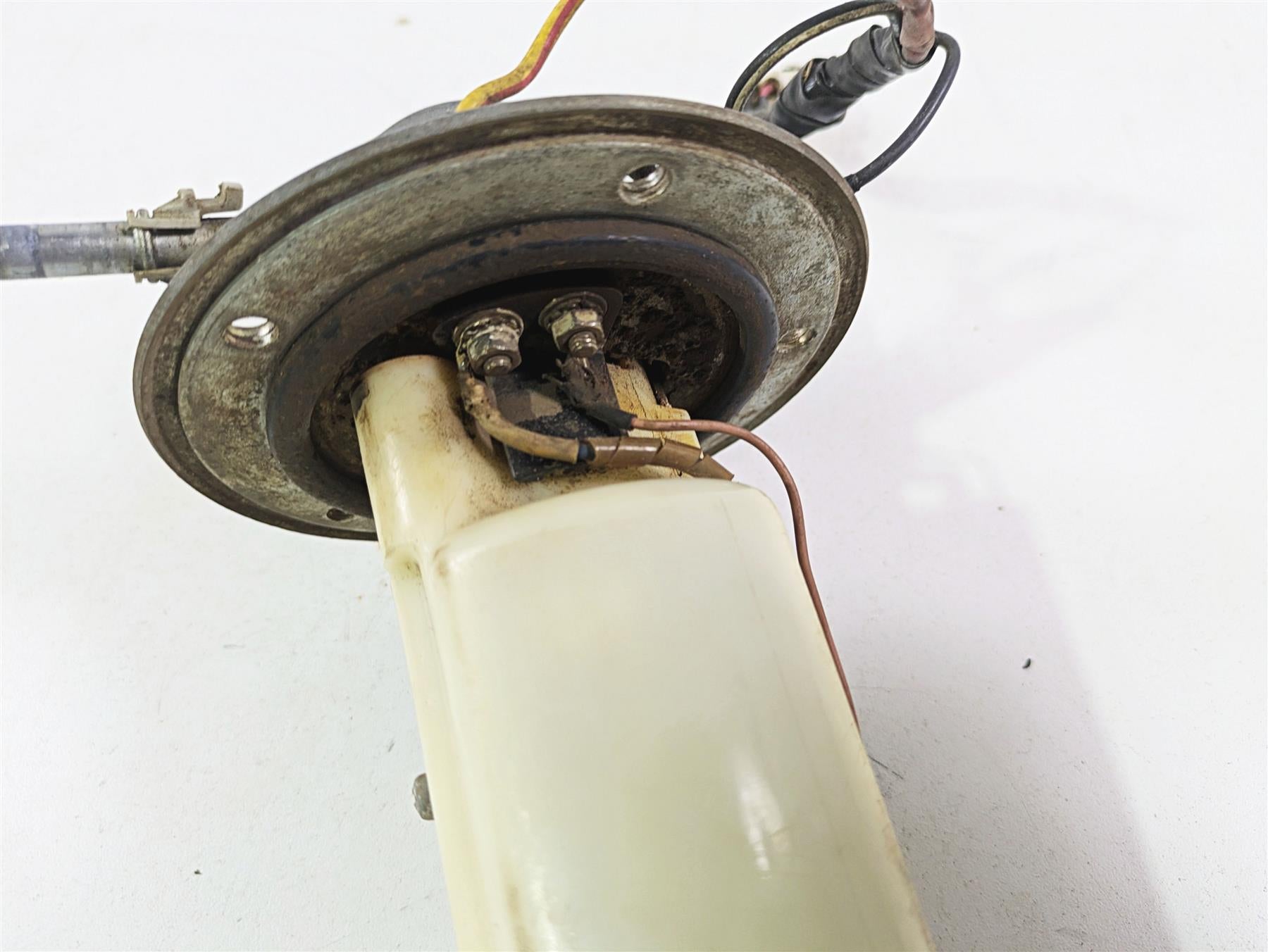 2006 Suzuki GSXR1000 K6 Fuel Gas Petrol Pump - For Parts 15100-41G00 {{ shop.shopifyCountryName }} - Mototech271