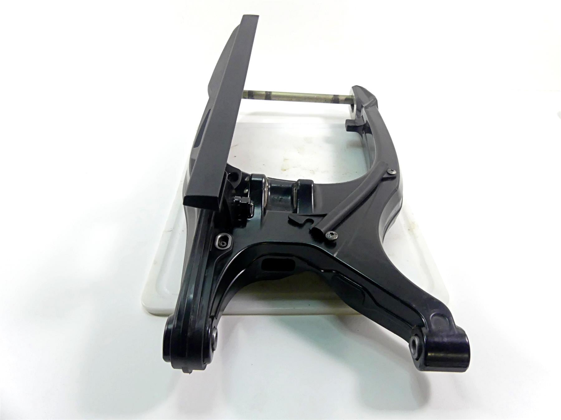 2013 BMW F800GS STD K72 Rear Straight Swing Arm Swingarm & Axle 33178535870 {{ shop.shopifyCountryName }} - Mototech271