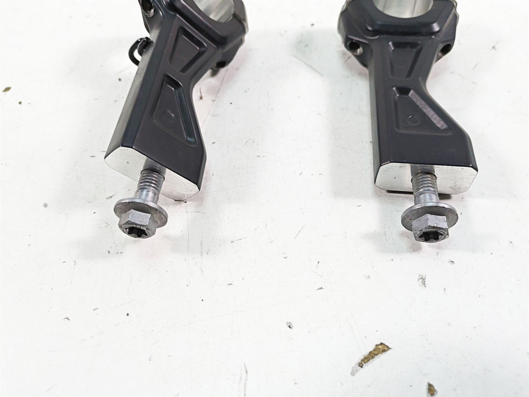 2022 Harley RA1250 S Pan America Handlebar Riser Holder Clamp Set 55900191 {{ shop.shopifyCountryName }} - Mototech271
