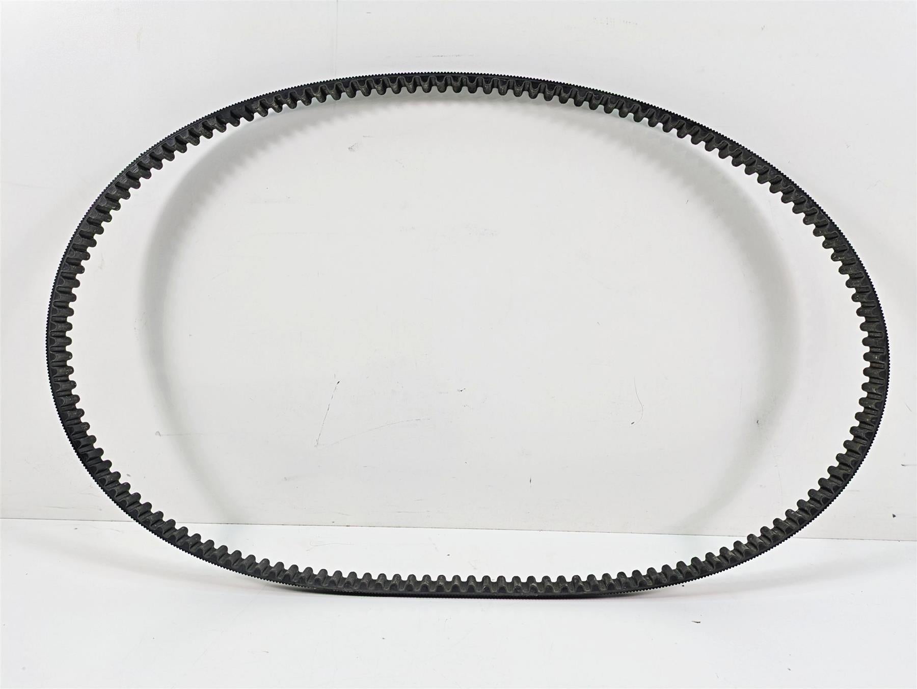 2013 Harley Touring FLHX Street Glide Rear Main Drive Belt 140 T 1