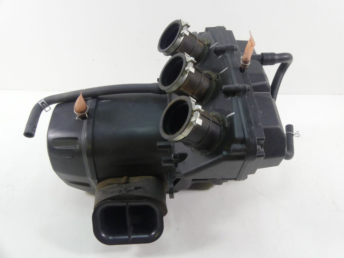 2018 Yamaha YXZ1000 R EPS Air Box Cleaner Breather Filter + Tubes 2HC-E4411-01-0 {{ shop.shopifyCountryName }} - Mototech271