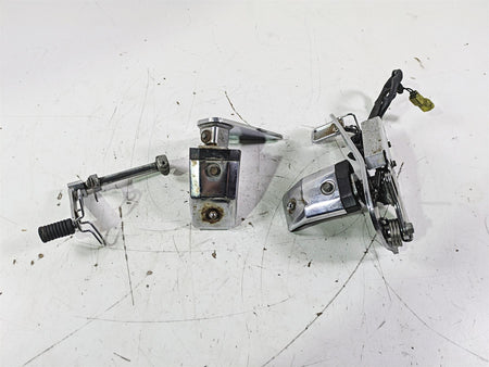 2002 Honda GL1500 CD Valkyrie Deluxe Front Footpeg & Pedal Set 50615-MZ0-000 {{ shop.shopifyCountryName }} - Mototech271