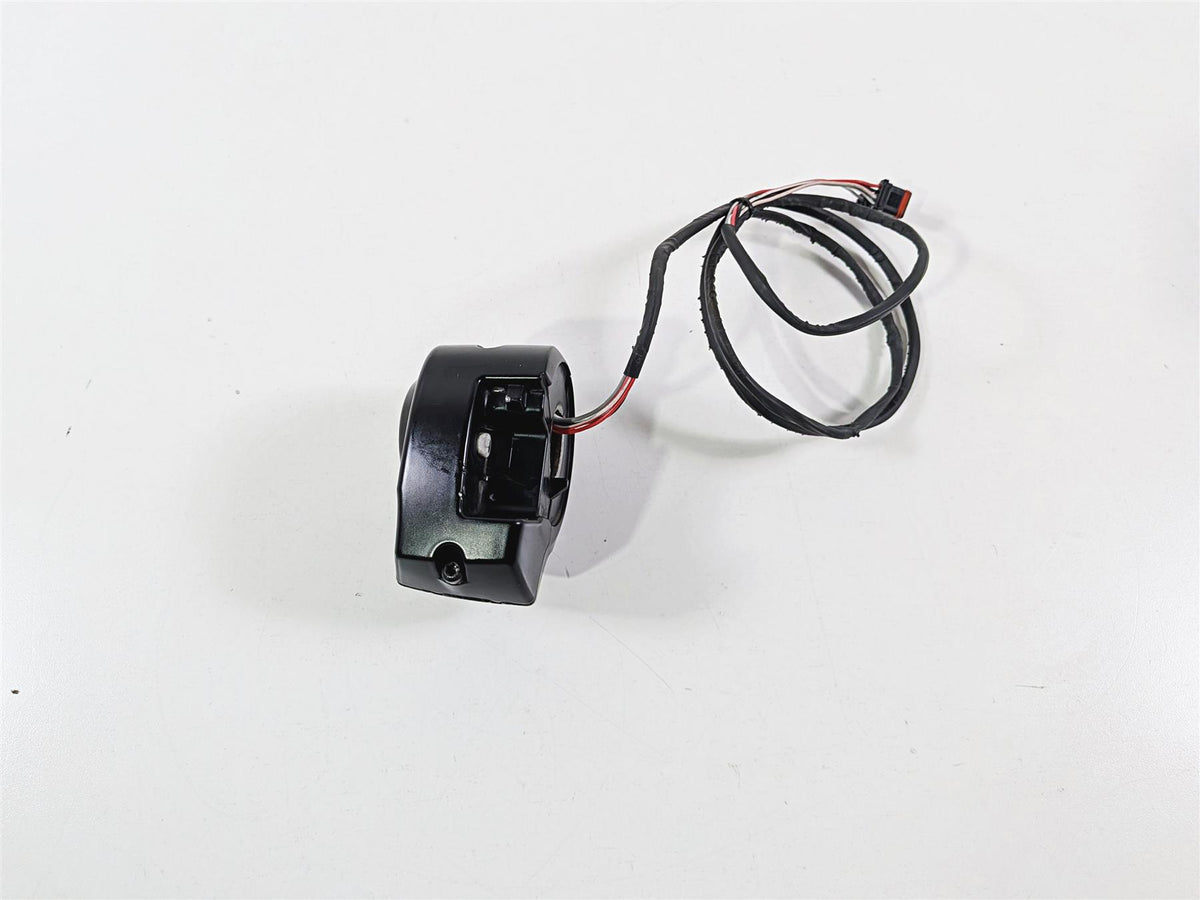 2017 Harley Touring FLHXS Street Glide Right Hand Control Switch 71500129C {{ shop.shopifyCountryName }} - Mototech271