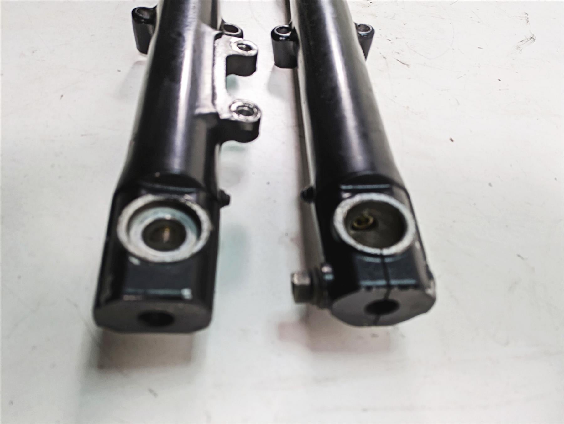 2005 Harley Dyna FXDL Low Rider Straight Front Fork Leg Set 39mm - Read 45947-04 {{ shop.shopifyCountryName }} - Mototech271
