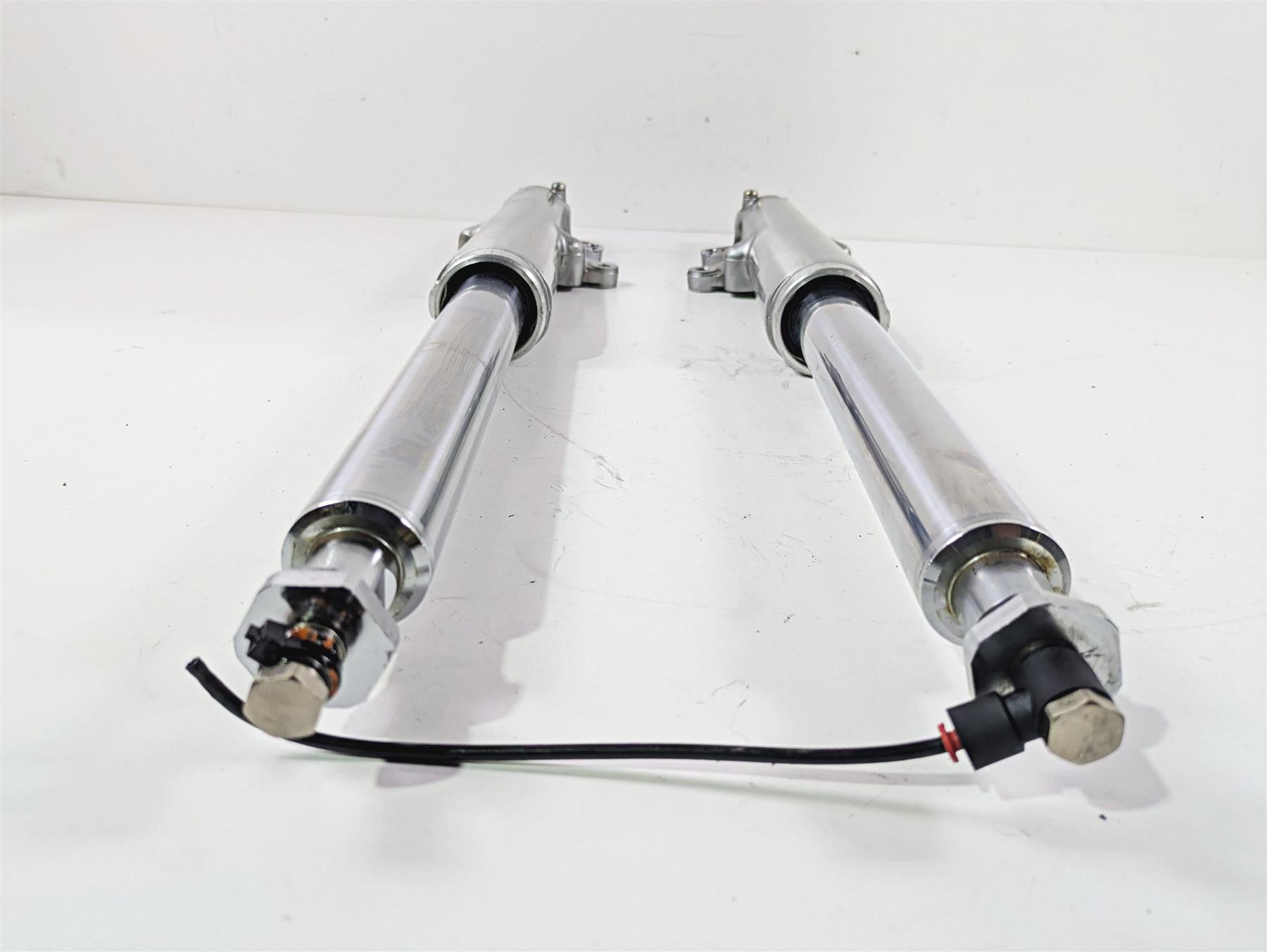 1999 Harley Touring FLHTCUI E-Glide Front Fork Legs READ 45826-97 45833-97 {{ shop.shopifyCountryName }} - Mototech271