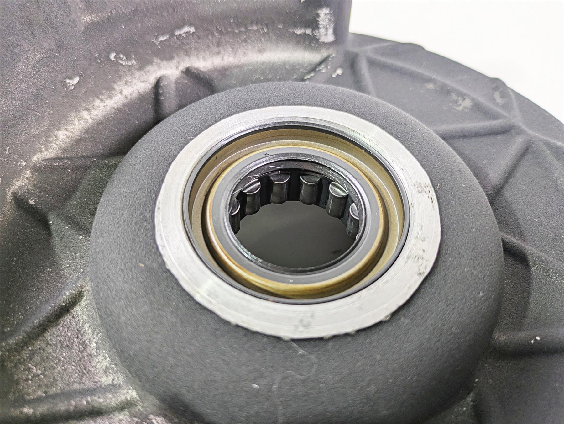 1998 Harley Touring FLHRCI Road King Inner Primary Drive Clutch Cover 60677-94 {{ shop.shopifyCountryName }} - Mototech271