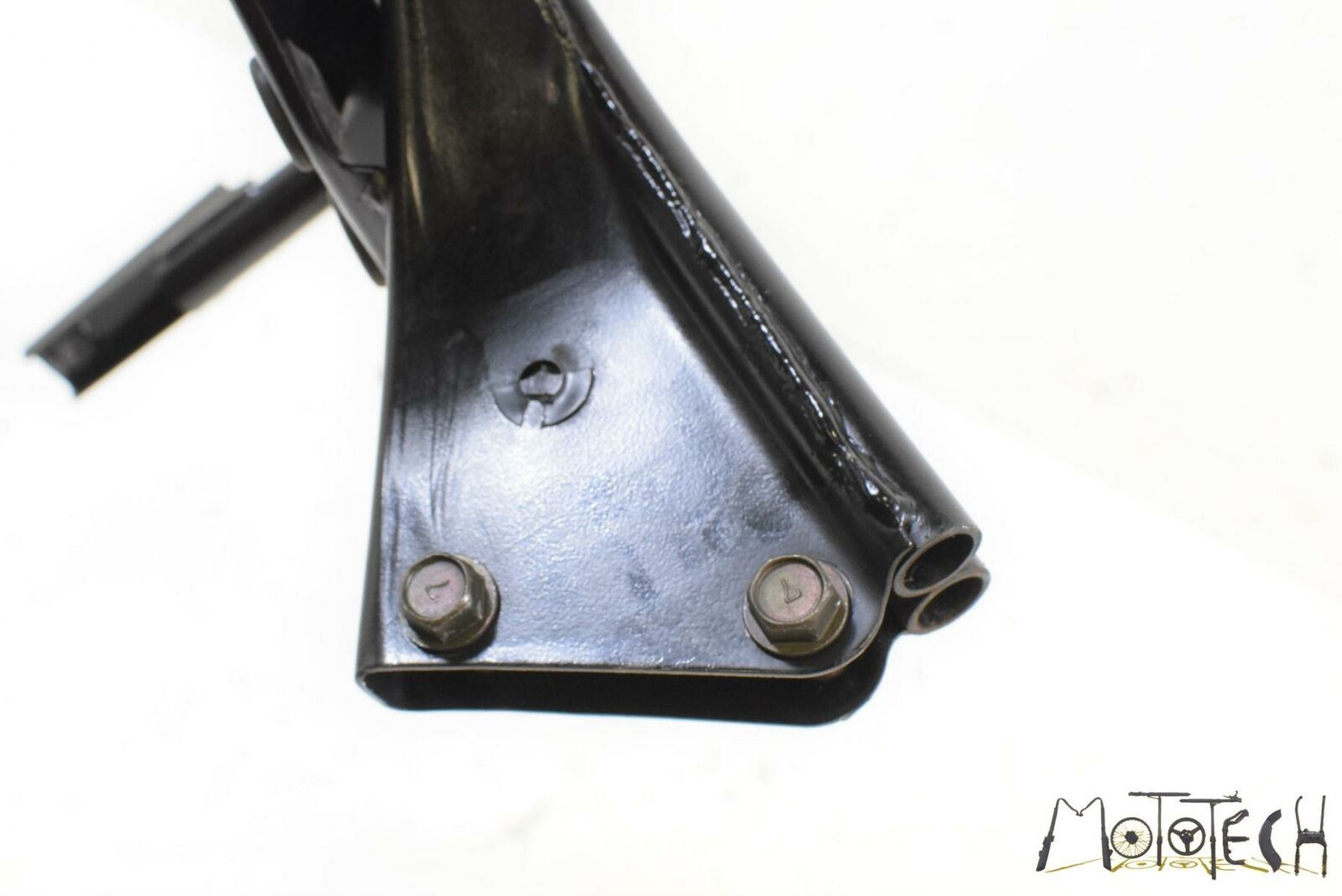 2005 Kawasaki ZZR1200 ZX1200 Front Main Stay Subframe Bracket 11052-1675 {{ shop.shopifyCountryName }} - Mototech271