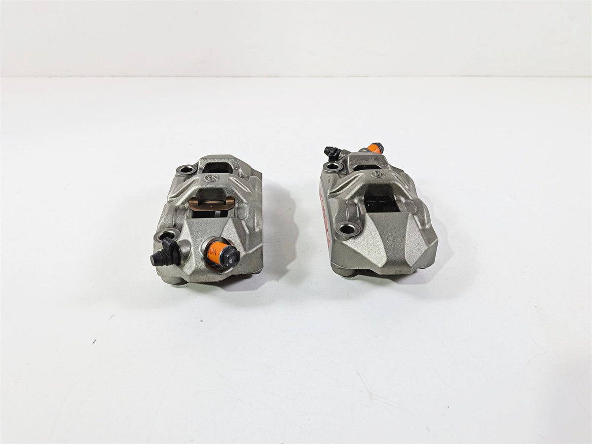 2019 Triumph Speed Triple RS 1050 Brembo Front Brake Caliper M4 100mm T2023540 {{ shop.shopifyCountryName }} - Mototech271