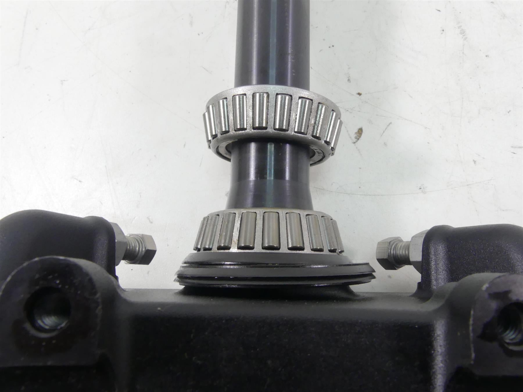 2015 KTM 1290R Super Duke Lower Triple Tree Steering Clamp 6130103202933S {{ shop.shopifyCountryName }} - Mototech271