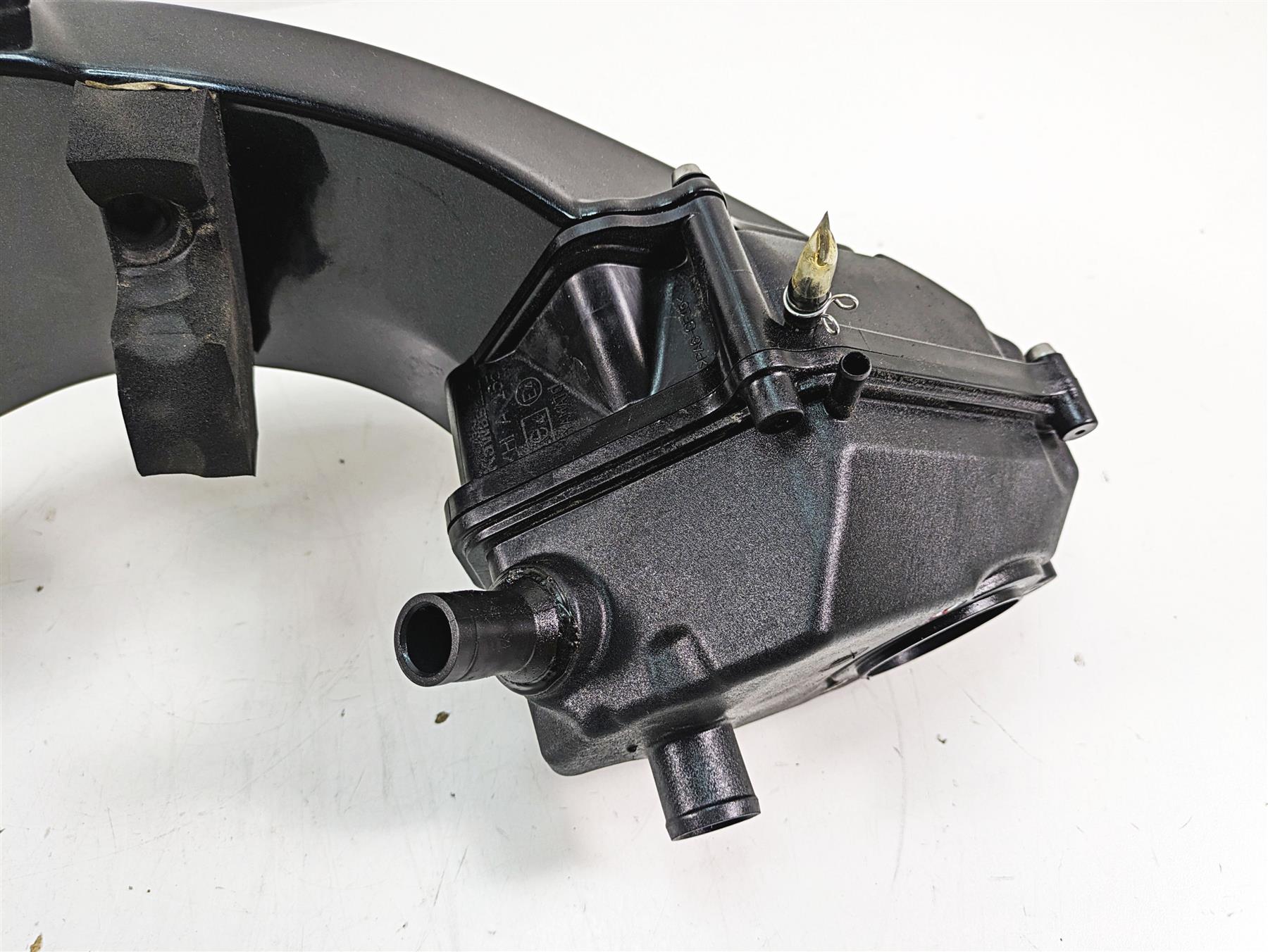 2018 Kawasaki ZX1002 Ninja H2 SX Air Box Breather & Ram Duct Set 14073-0880-660 {{ shop.shopifyCountryName }} - Mototech271