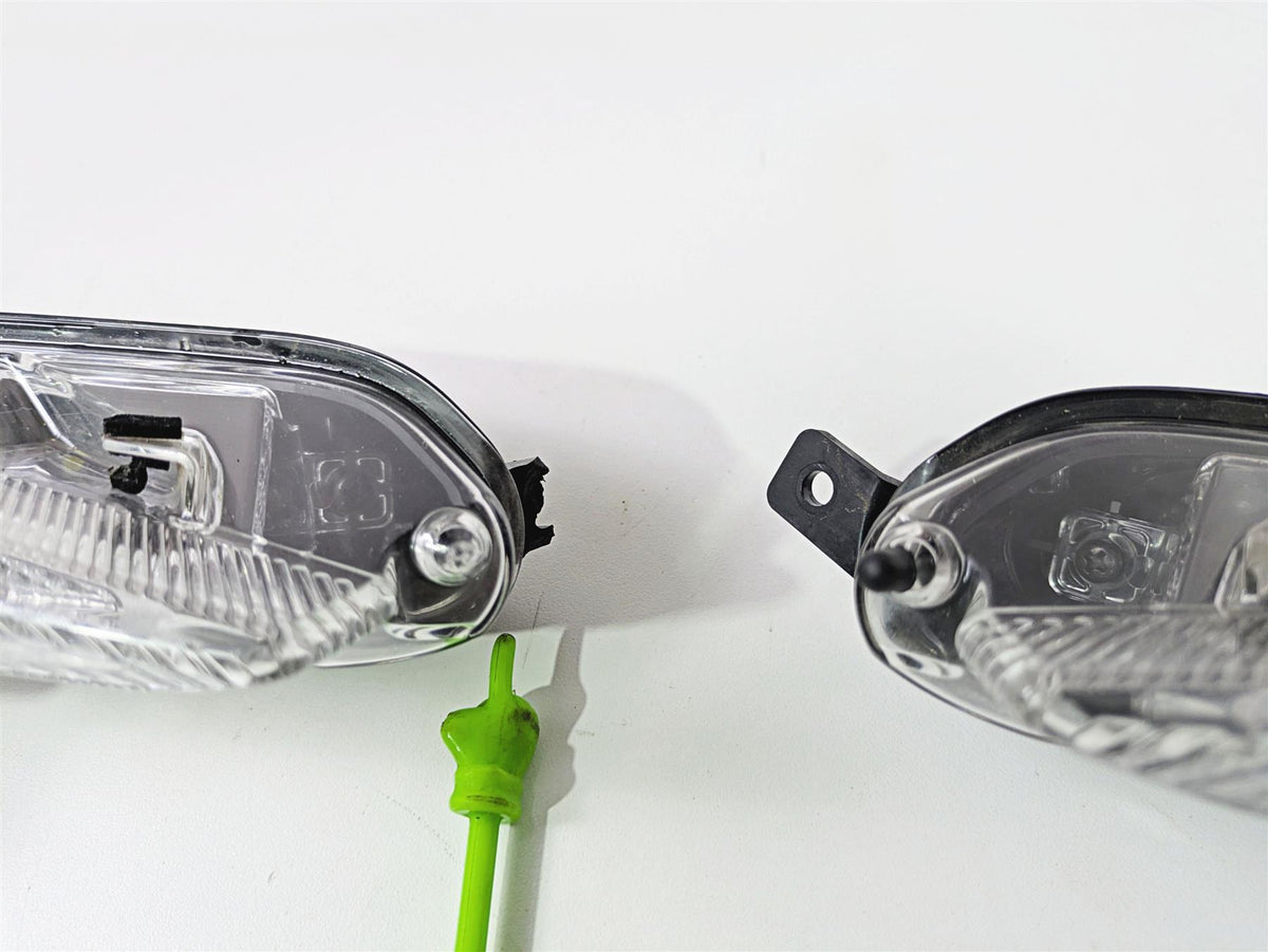 2023 Suzuki GSX1300 RR Hayabusa Front Turn Signal Indicator Set Read 35601-10L02 {{ shop.shopifyCountryName }} - Mototech271