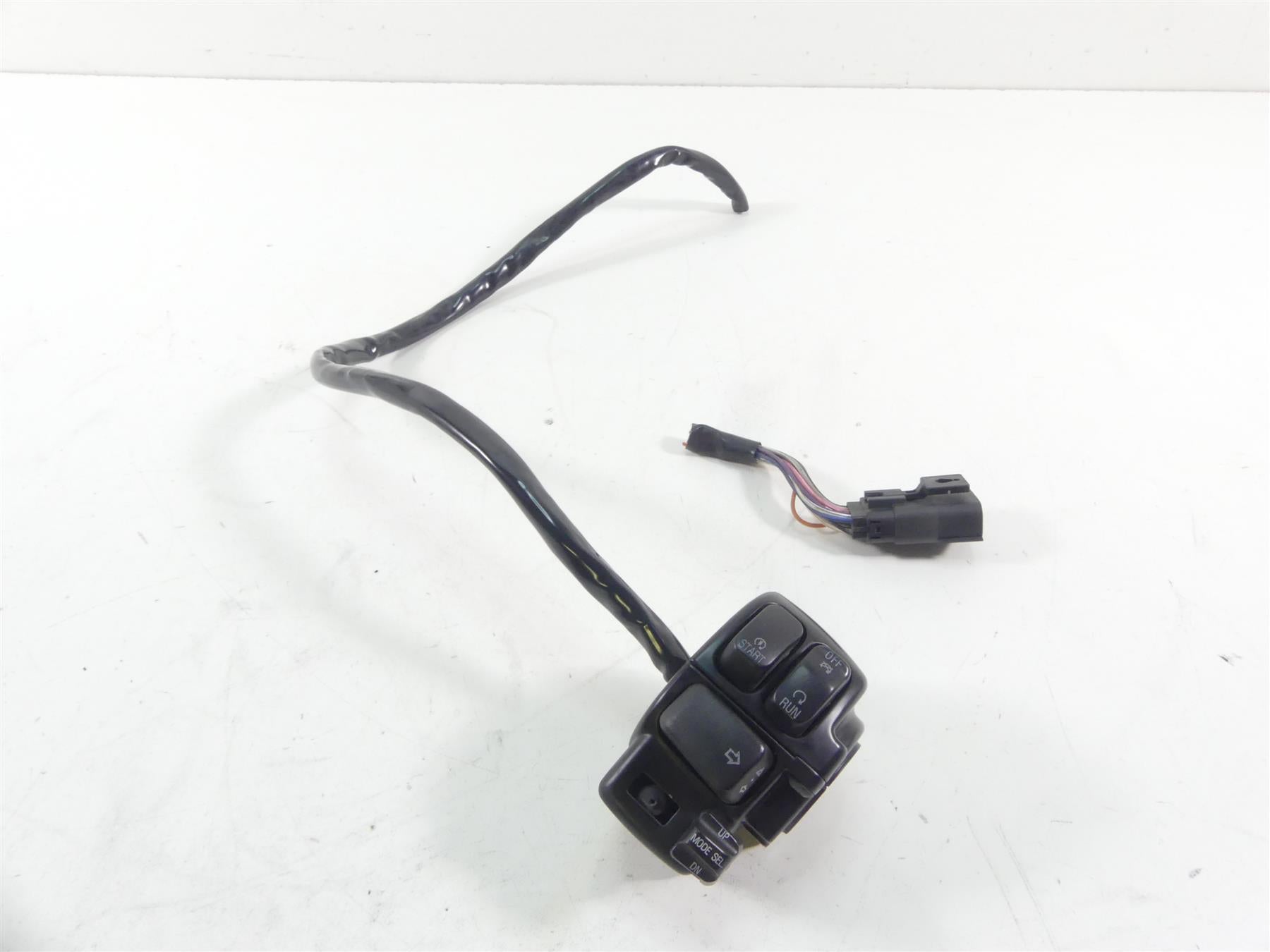 2012 Harley Touring FLHX Street Glide Right Hand Mode Control Switch 71684-06 | Mototech271