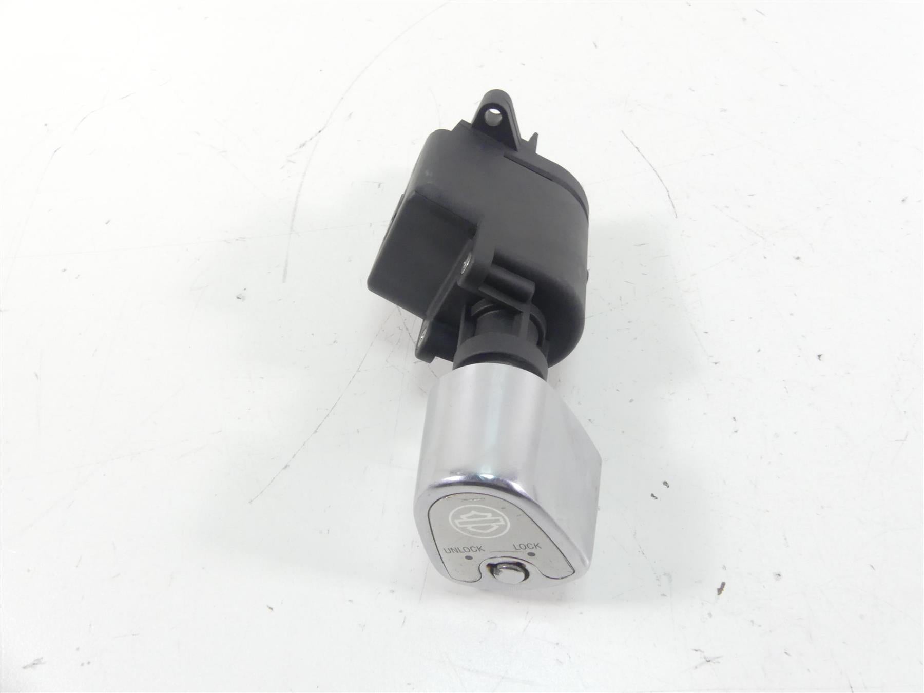 2012 Harley Touring FLHTP Electra Glide Ignition Switch Knob - Read 71572-06