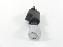 Load image into Gallery viewer, 2012 Harley Touring FLHTP Electra Glide Ignition Switch Knob - Read 71572-06
