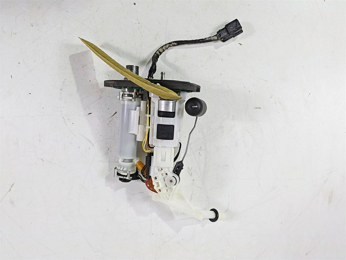 2018 Harley FXBR Softail Breakout Fuel Gas Petrol Pump & Level Sender 61200043 {{ shop.shopifyCountryName }} - Mototech271