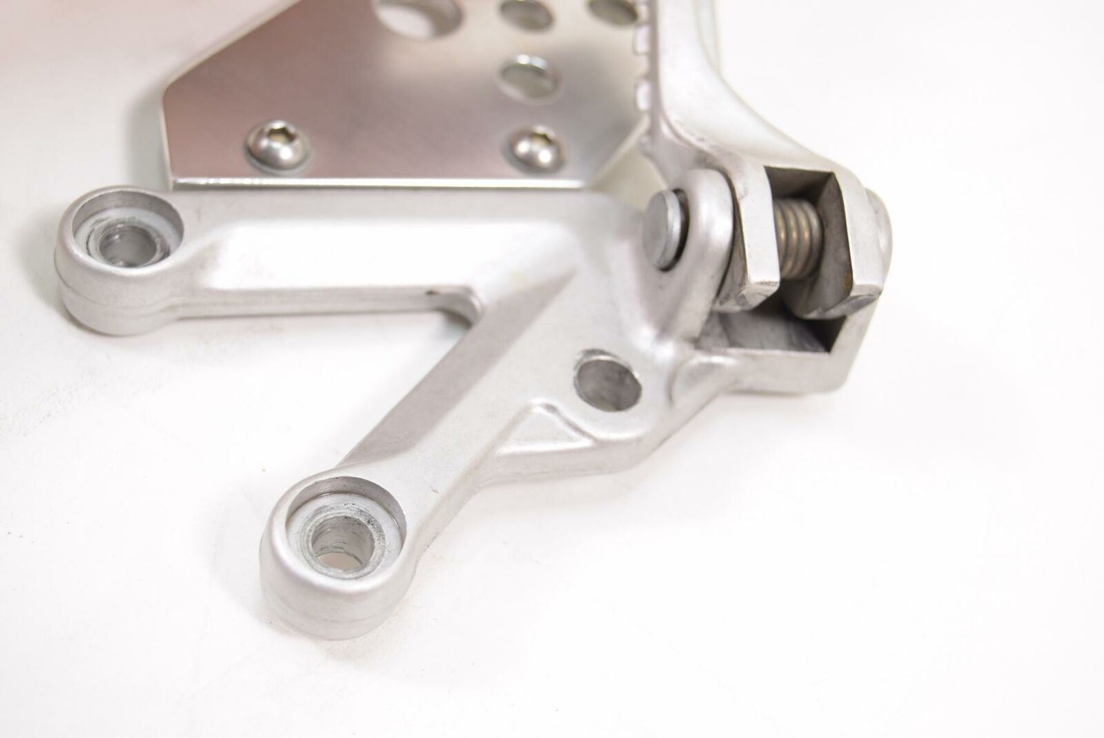 2008 Aprilia RSV2 RSV1000 R Front Left Rider Footpeg Set AP8154069 {{ shop.shopifyCountryName }} - Mototech271
