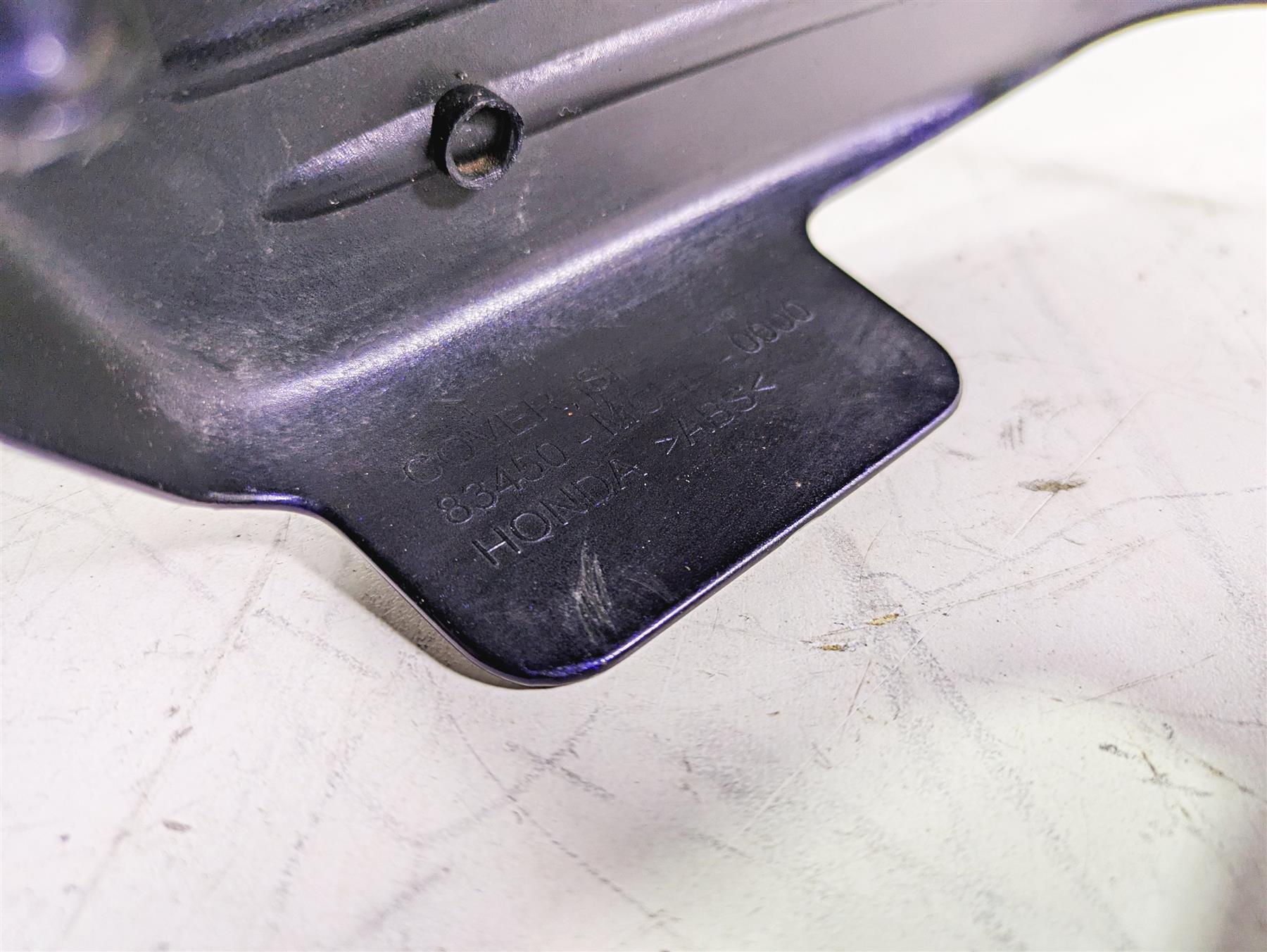 2002 Honda V-Twin VTX1800 C Side Cover Fairing Cowl Set 83400-MCH-000 {{ shop.shopifyCountryName }} - Mototech271